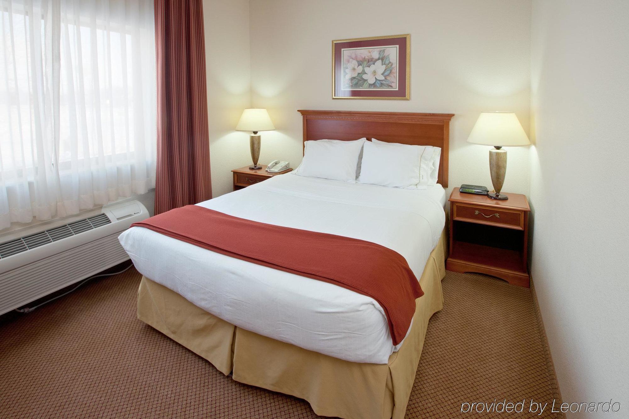 מלון Baymont By Wyndham Chelsea מראה חיצוני תמונה