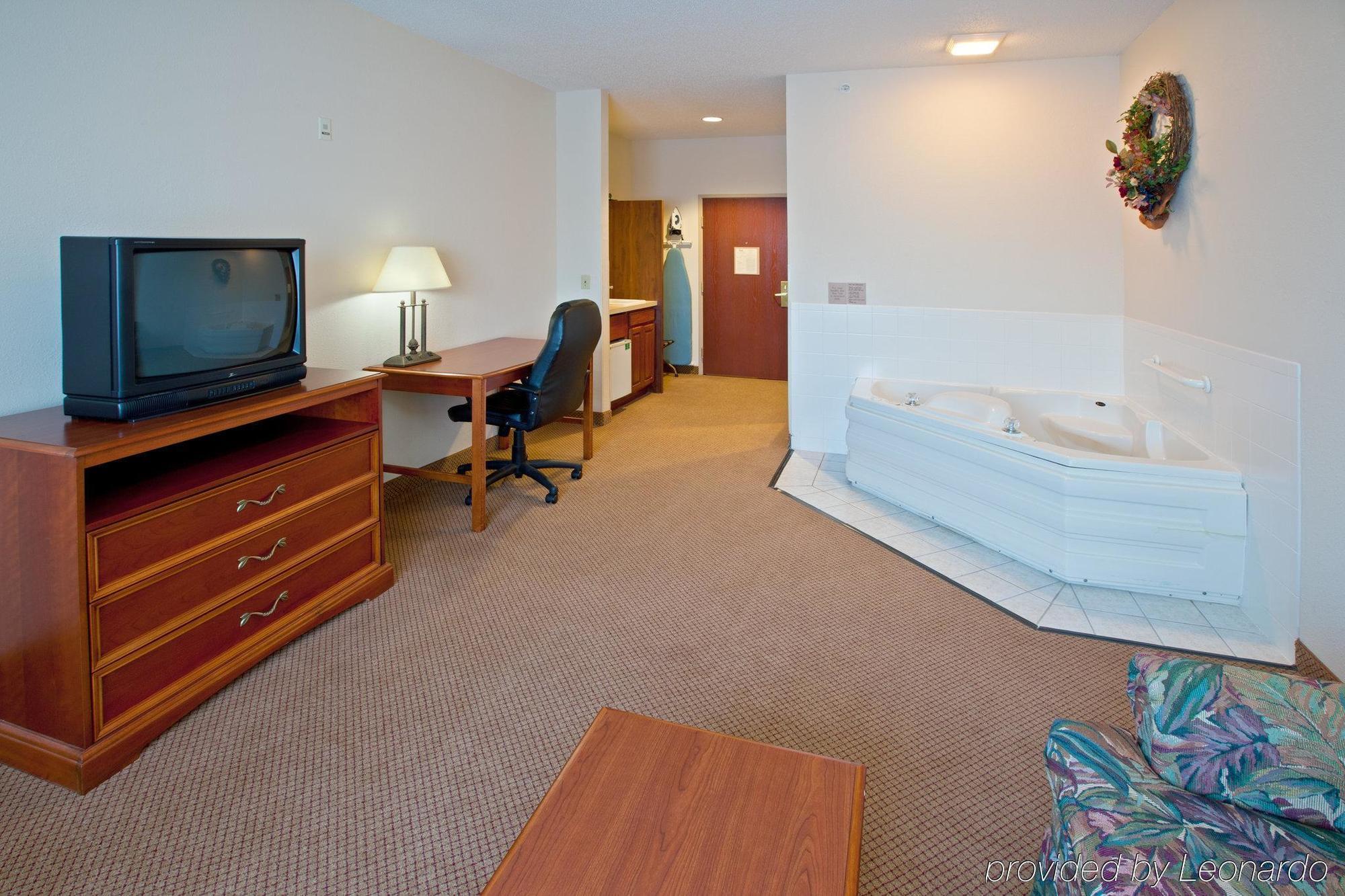 מלון Baymont By Wyndham Chelsea חדר תמונה