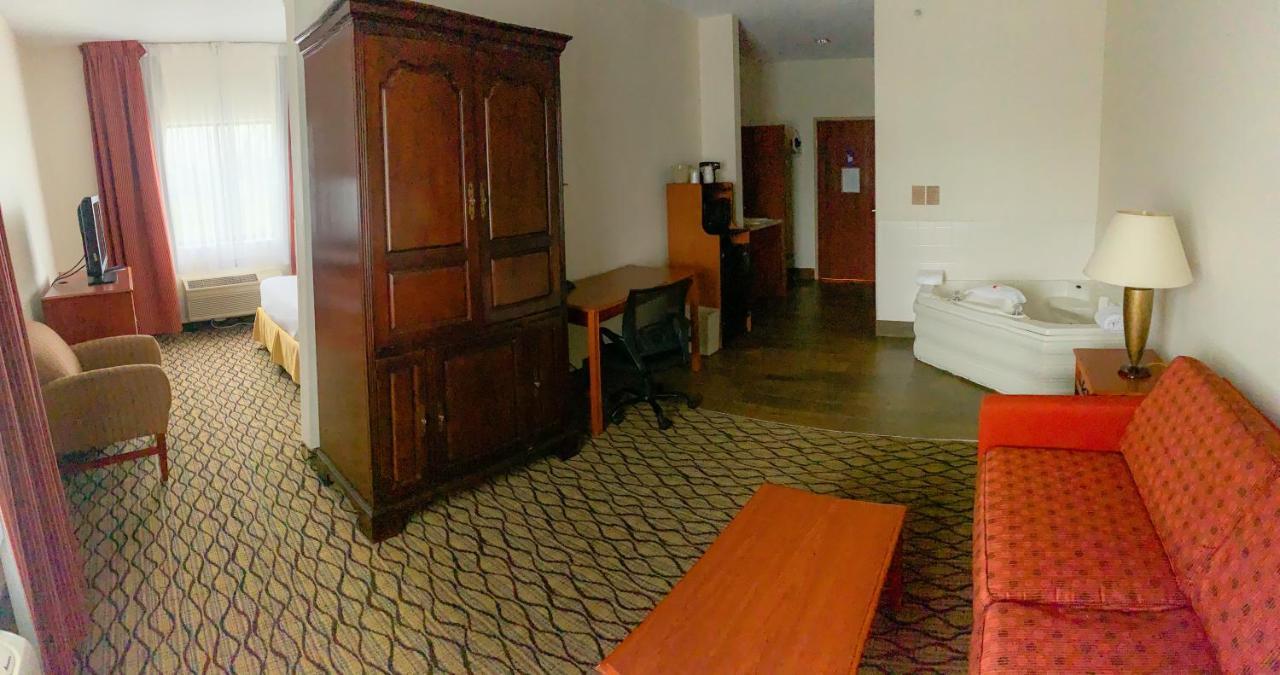 מלון Baymont By Wyndham Chelsea מראה חיצוני תמונה